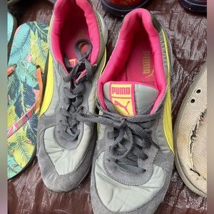 Puma size 9.5 tennis shoes